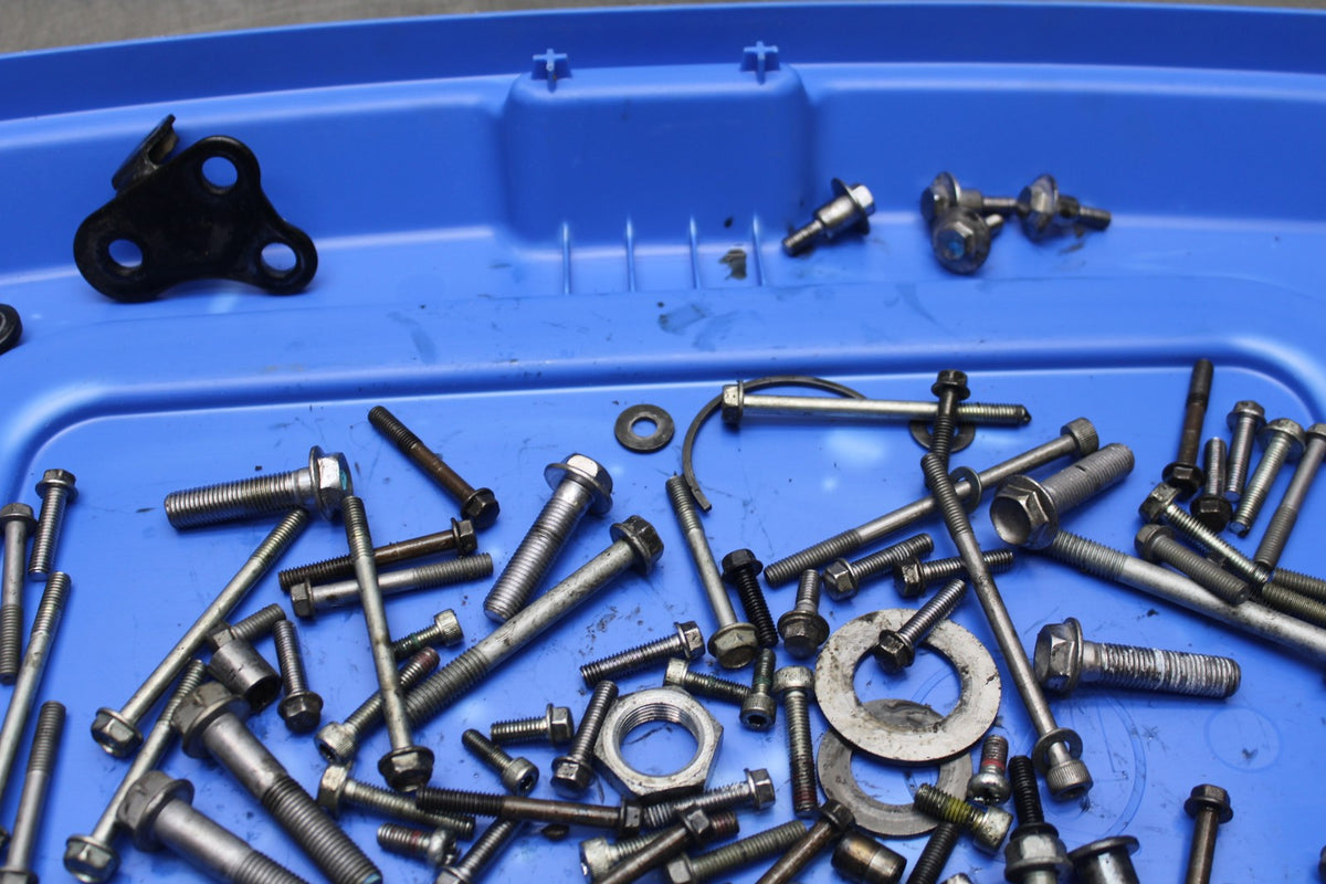 24 KAWASAKI NINJA 500 ABS ENGINE MOUNTING BOLTS HARDWARE MOTOR SCREWS BB818
