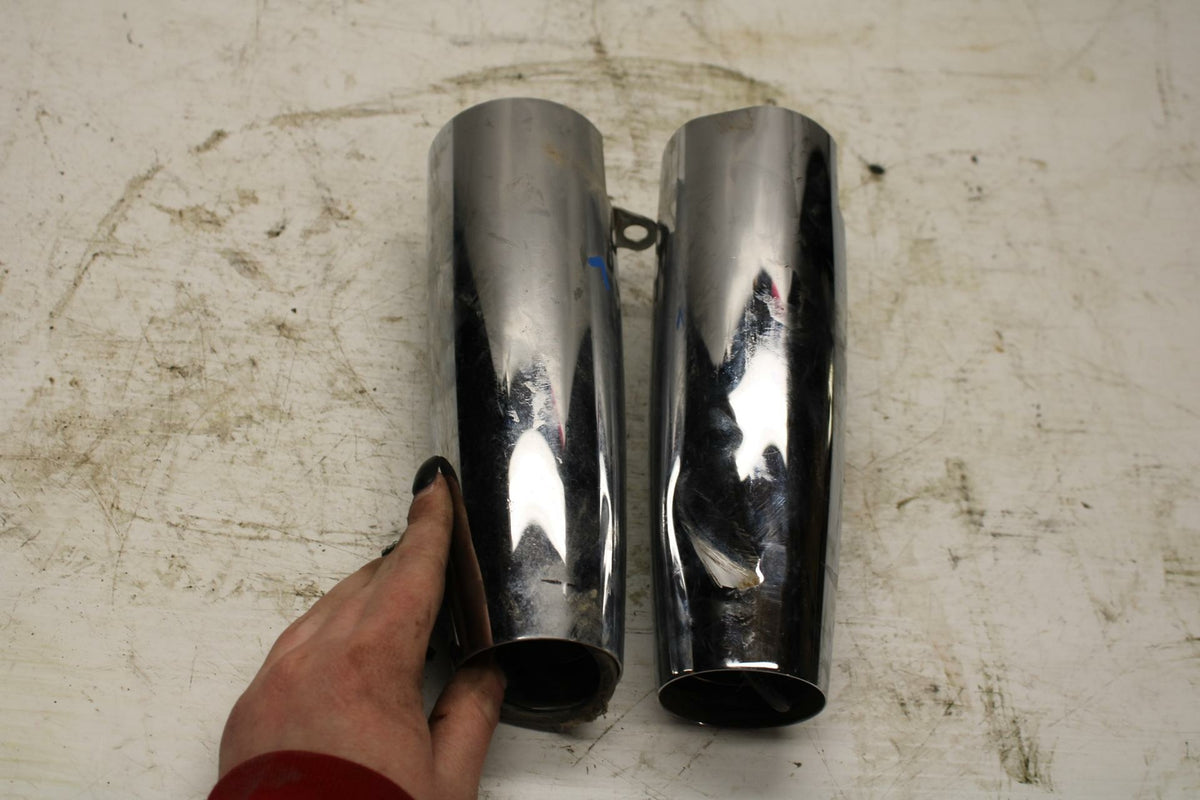 06 HONDA SHADOW 750 VT750C FRONT FORK UPPER COVER TOP GUARD SHIELD COWL BB352 