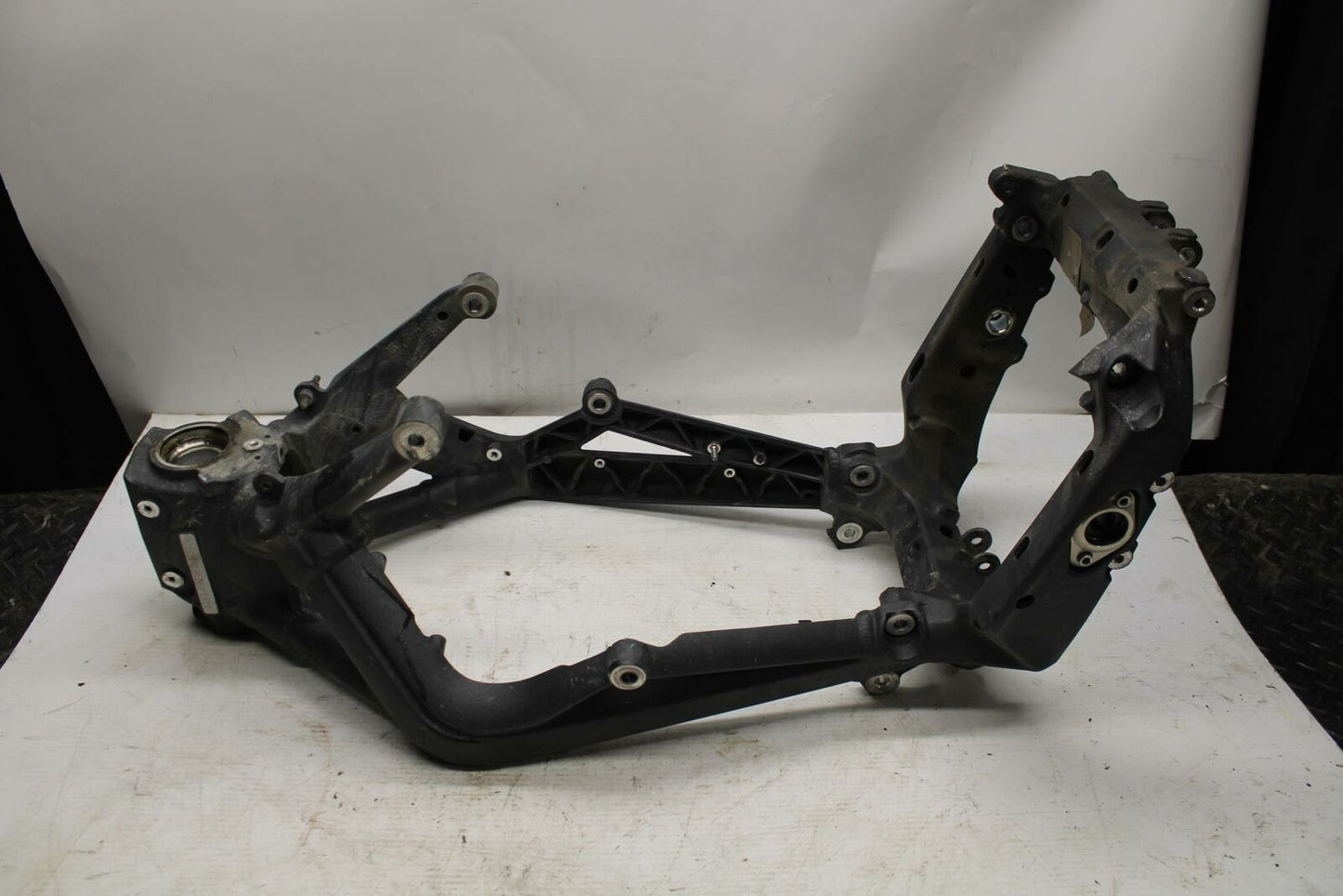 07-16 TRIUMPH STREET TRIPLE FRAME CHASSIS BB356