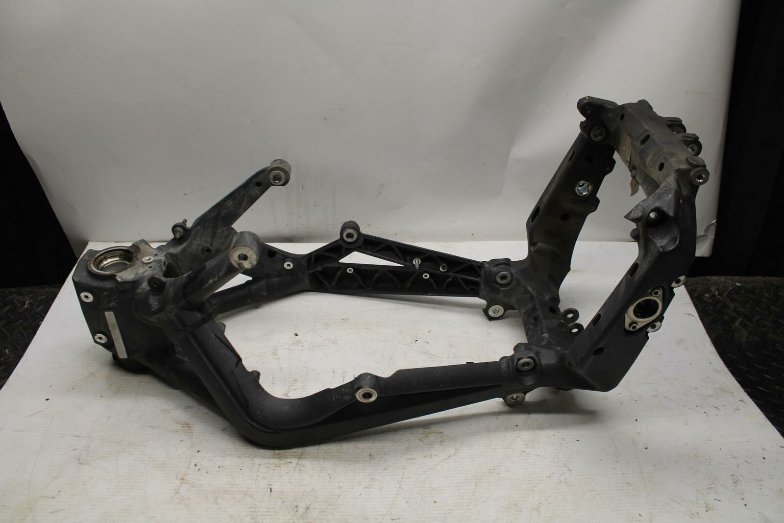 07-16 TRIUMPH STREET TRIPLE FRAME CHASSIS BB356