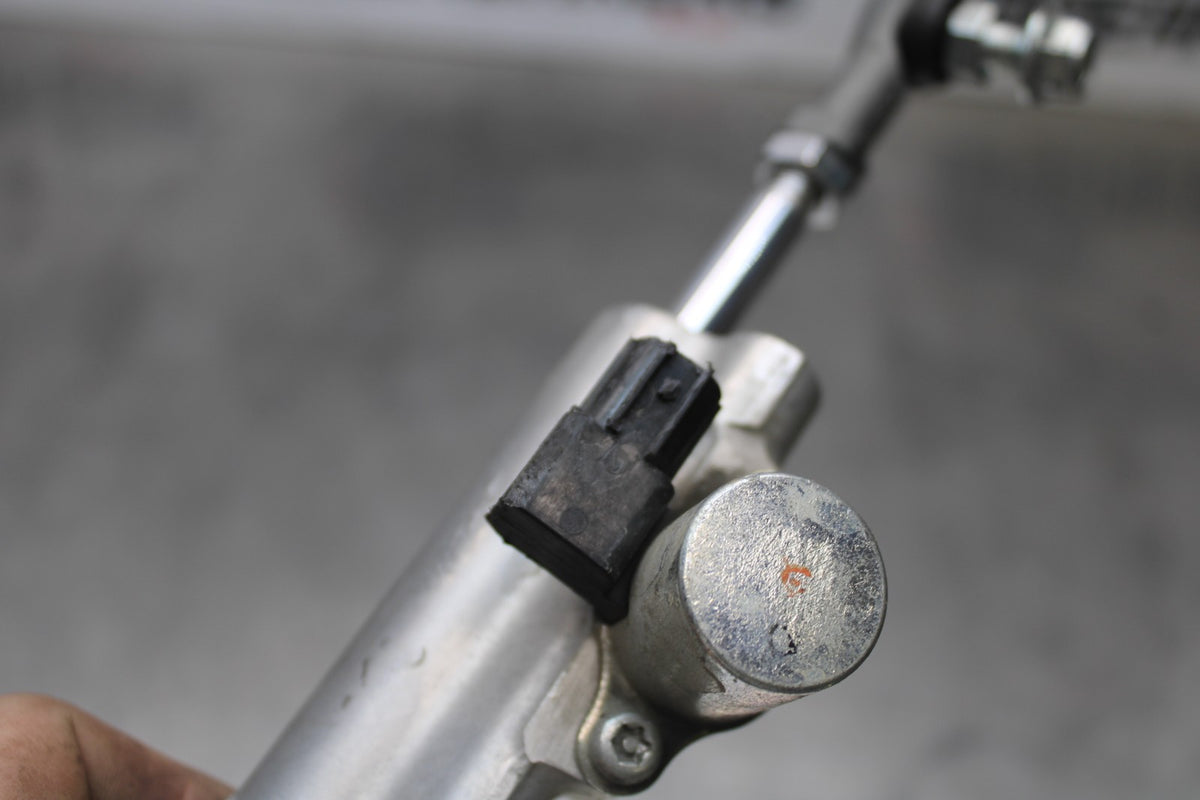 11-26 SUZUKI GSXR750 STEERING DAMPER STABILIZER BB900