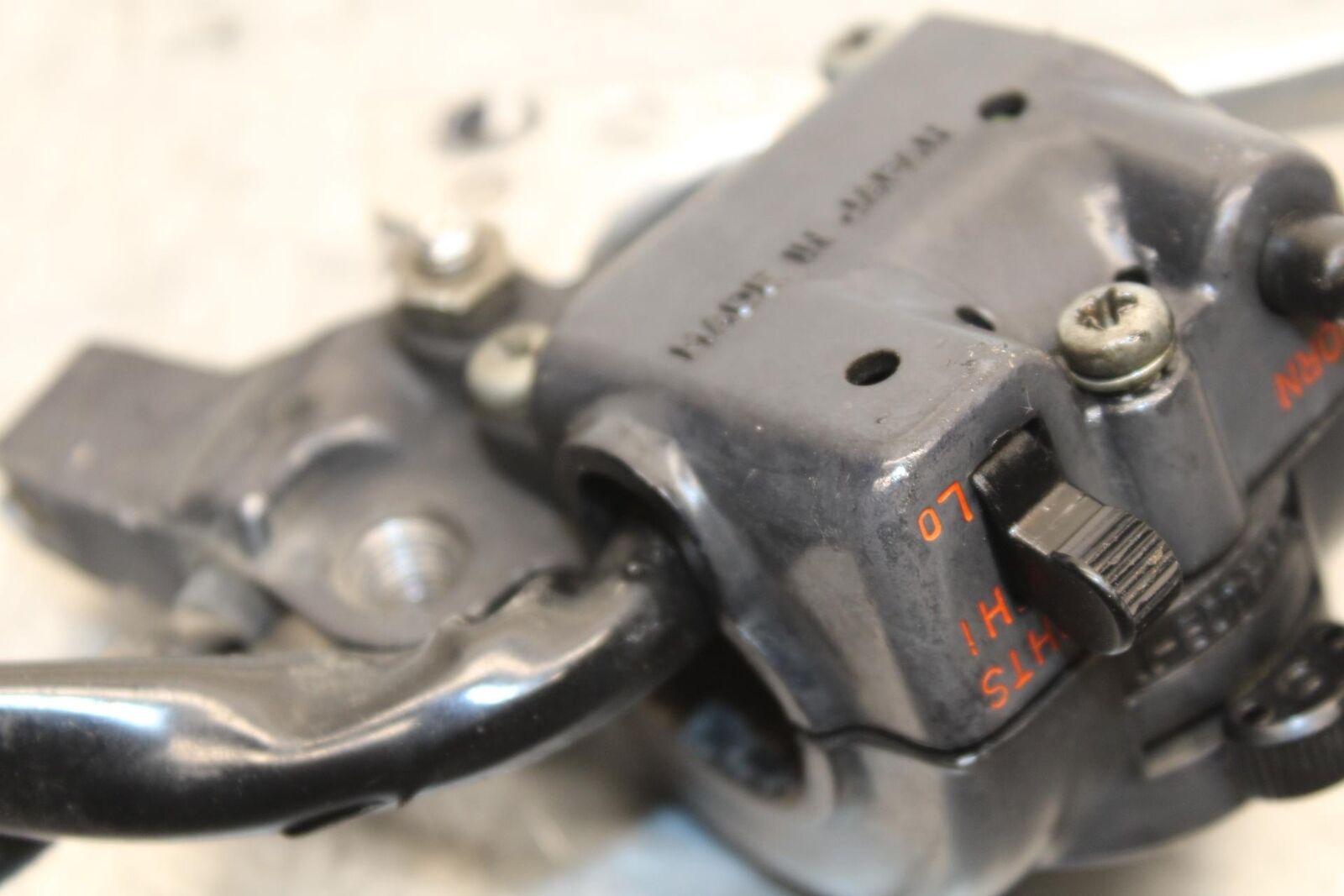 1977 Honda CB550K --- LEFT CLIP ON HANDLE HORN SIGNALS SWITCH  BB592