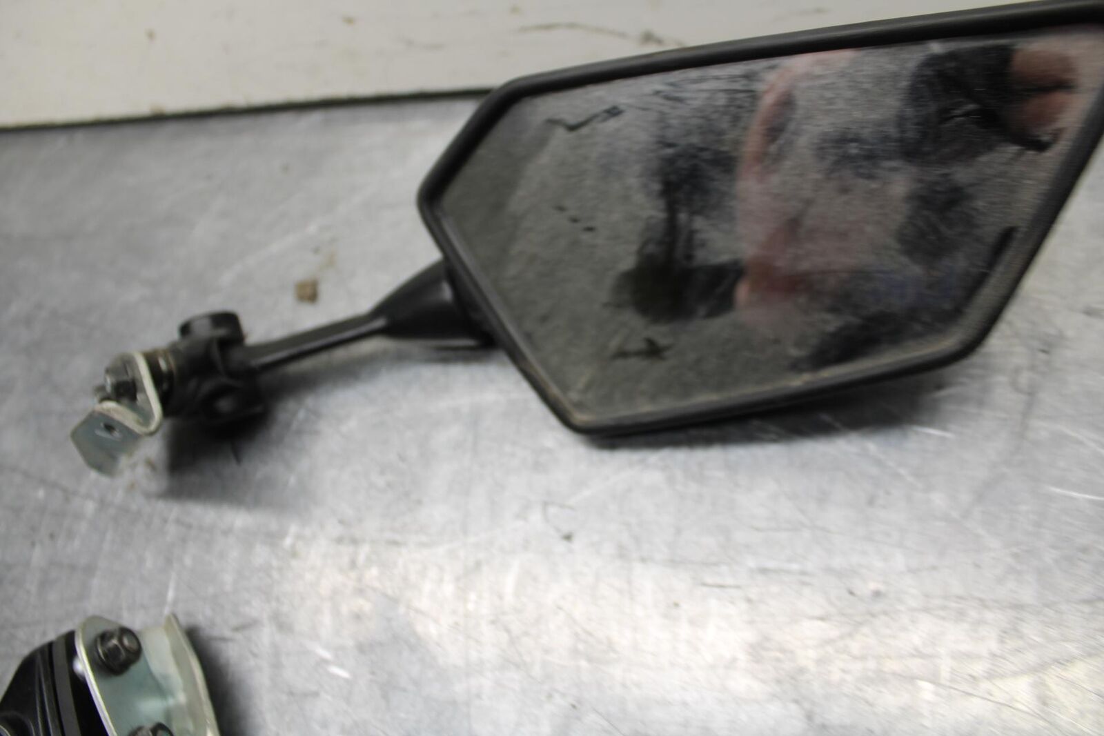 08-12 KAWASAKI NINJA 250R EX250J MIRROR pair set BB612