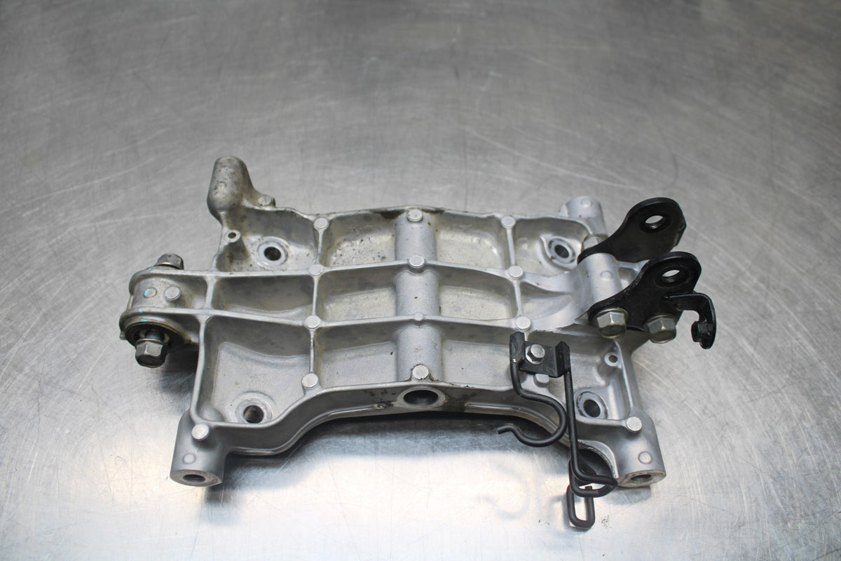 18-26 KAWASAKI Z400 ENGINE MOUNT MOTOR BRACKET BB852