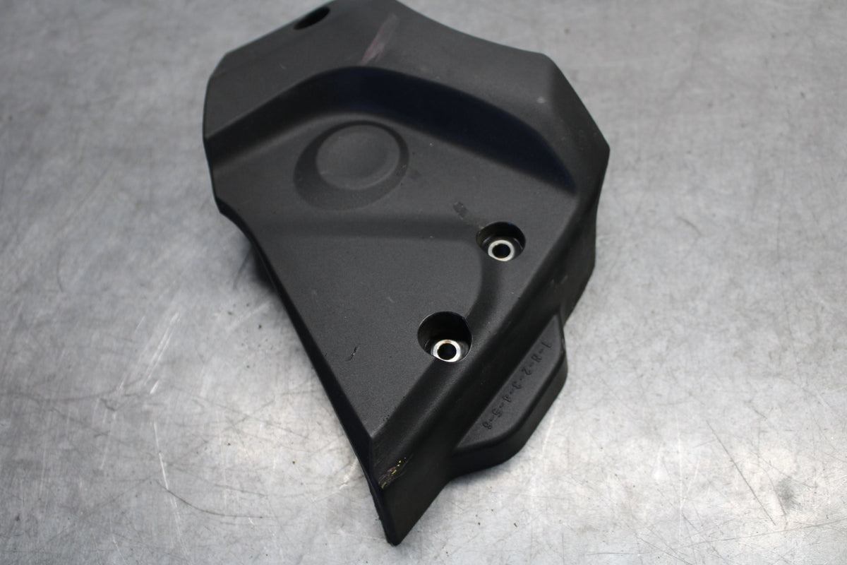 18-24 YAMAHA MT-07 ENGINE SPROCKET COVER BB662