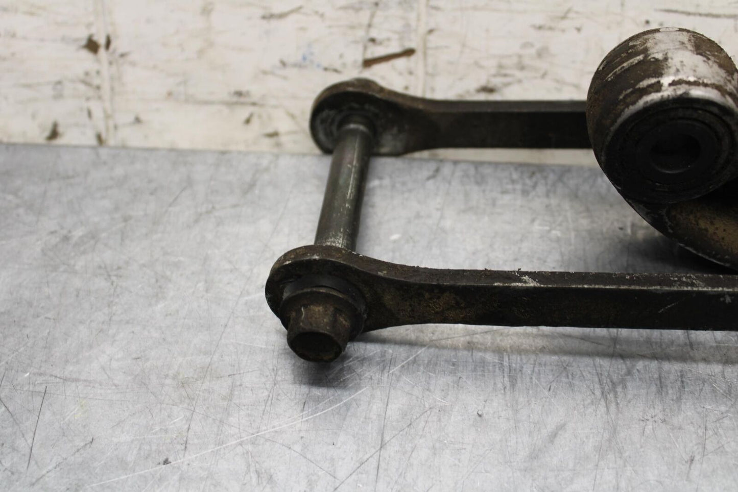 2006 Suzuki SV650S REAR DOGBONE SHOCK LINKAGE LINK BB65