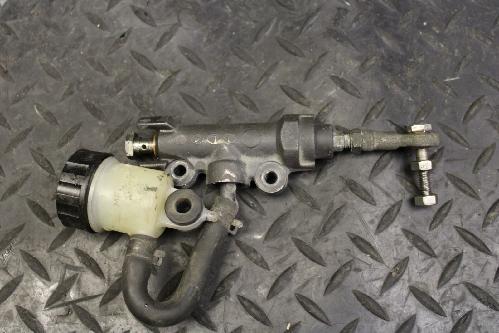 12-16 HONDA CBR1000RR REAR BACK BRAKE MASTER CYLINDER W RESERVOIR BB176