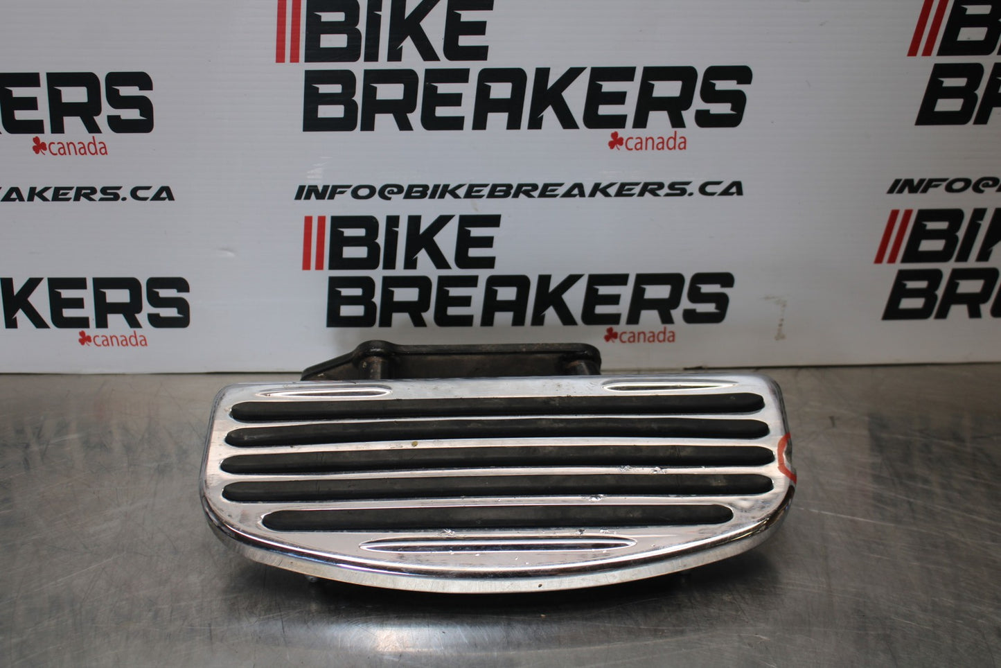 03-08 KAWASAKI VULCAN 1600 LEFT FRONT FOOT REST PEG STEP BB196