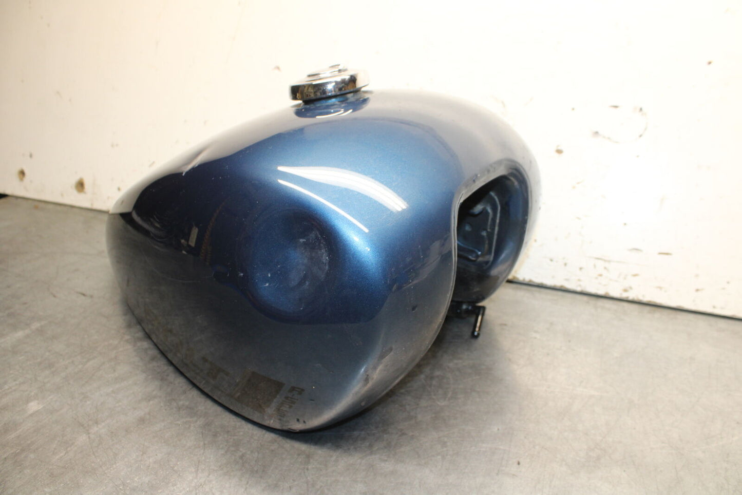 17-24 YAMAHA BOLT XVS950 GAS TANK FUEL PETROL RESERVOIR BB729