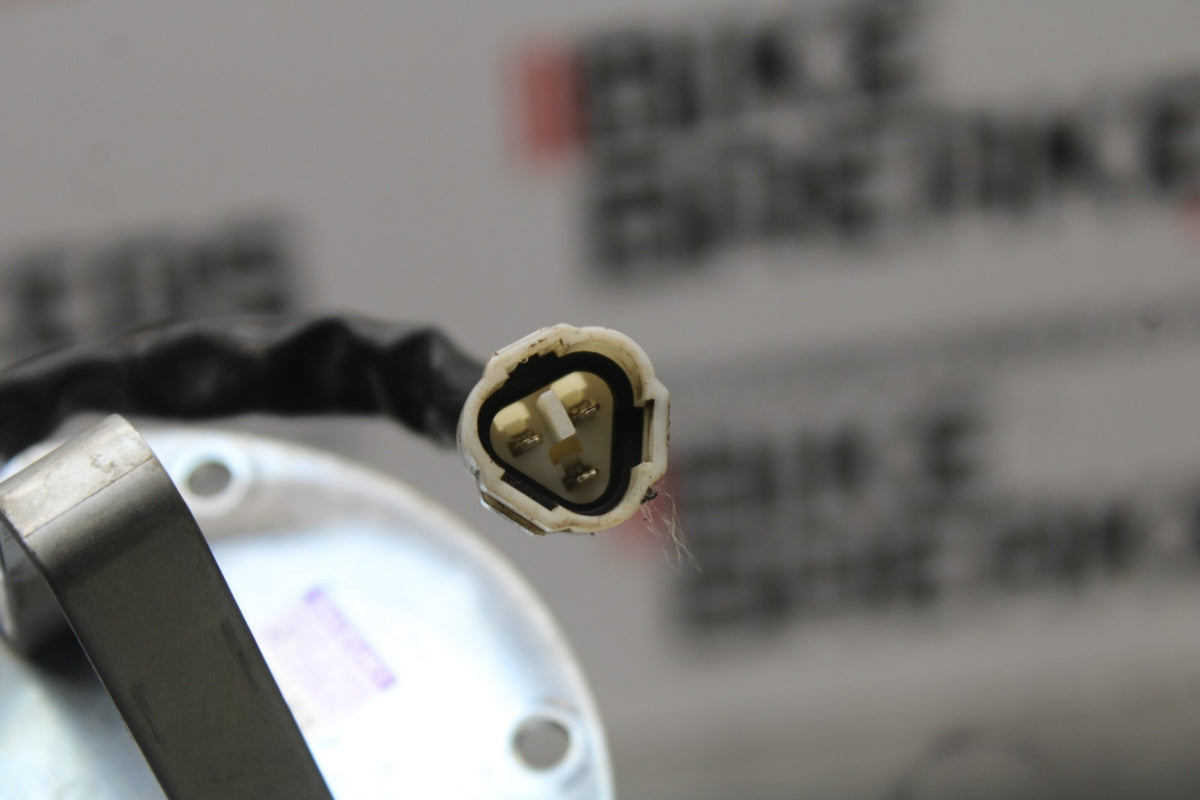 08-10 SUZUKI GSXR 600 FUEL PUMP GAS PETROL SENDER UNIT BB765