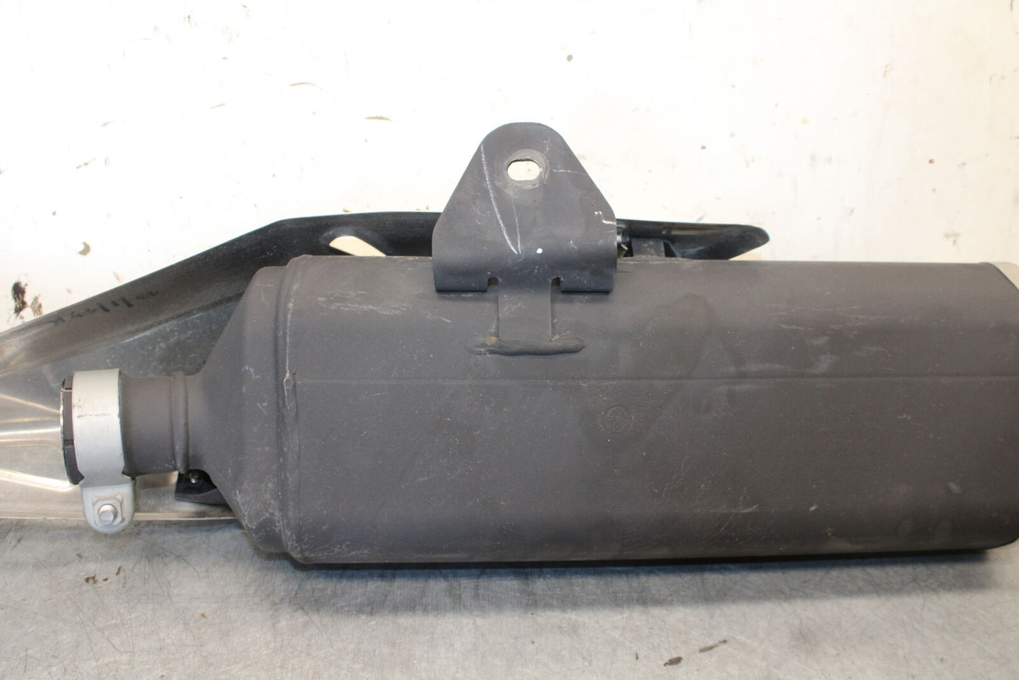 18-23 KAWASAKI NINJA 400 EXHAUST PIPE MUFFLER SLIP ON CAN SILENCER BB660