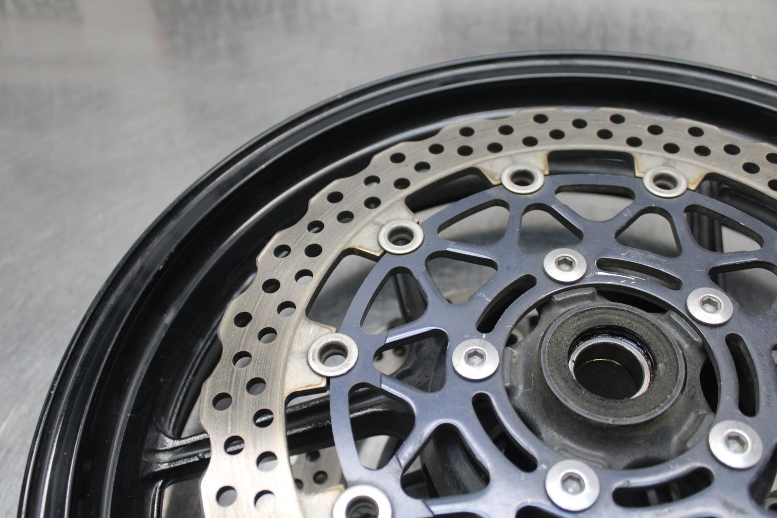 08 KAWASAKI NINJA ZX10R FRONT WHEEL FRONT RIM & ROTORS  BB201