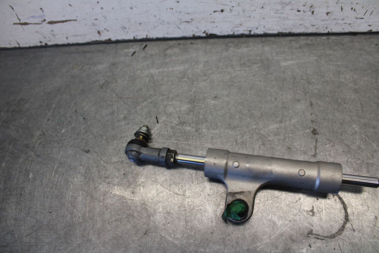 04 SUZUKI GSXR600 STEERING DAMPER STABILIZER 51750-40F50 BB676