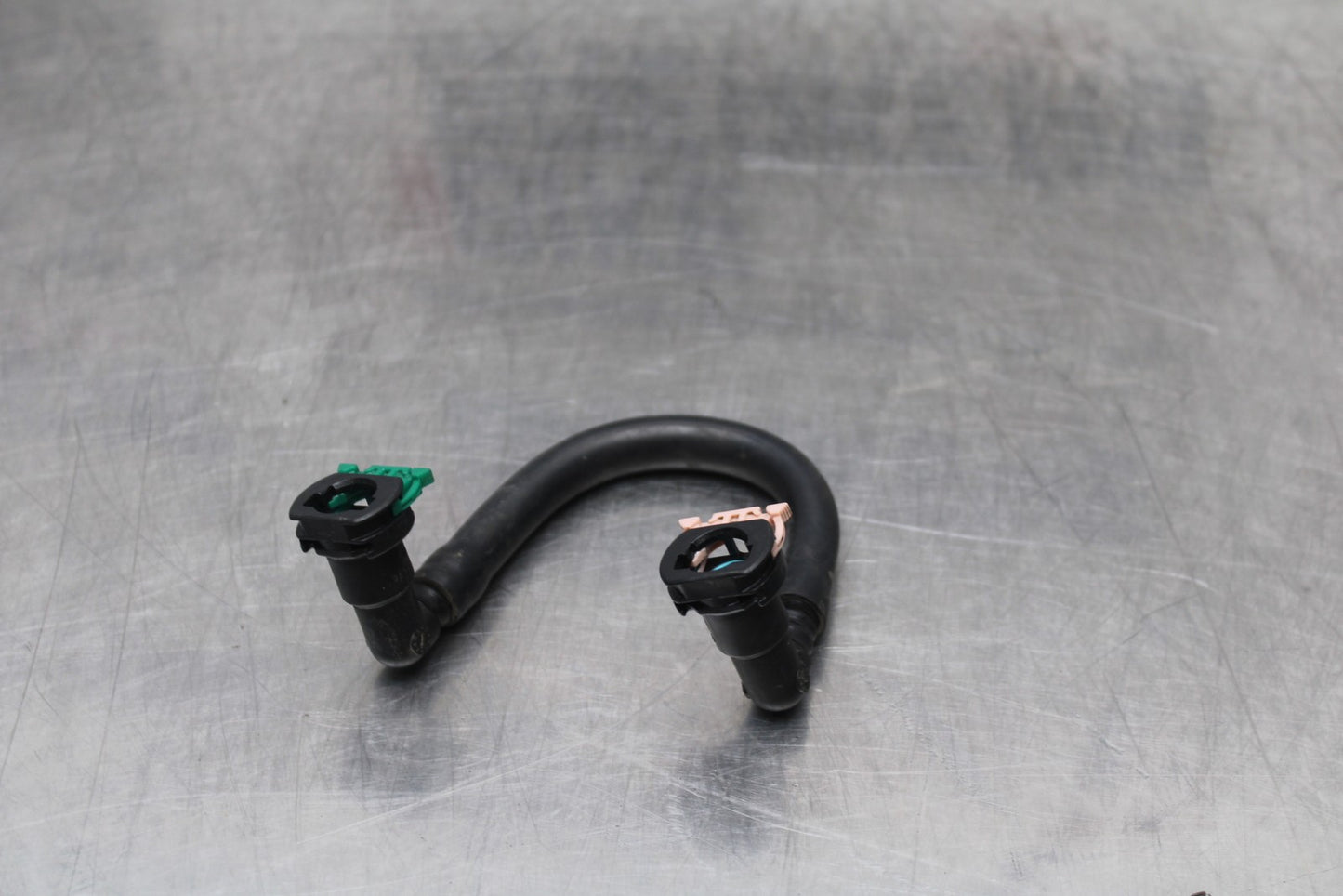 11-22 SUZUKI GSXR 600  FUEL HOSE GAS LINE TUBE PIPE BB193