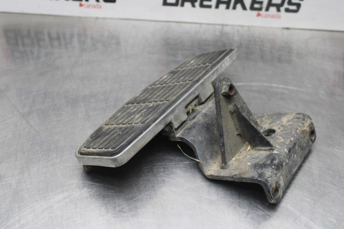 05-09 SUZUKI BOULEVARD C90 LEFT FRONT FOOT REST PEG STEP BB791