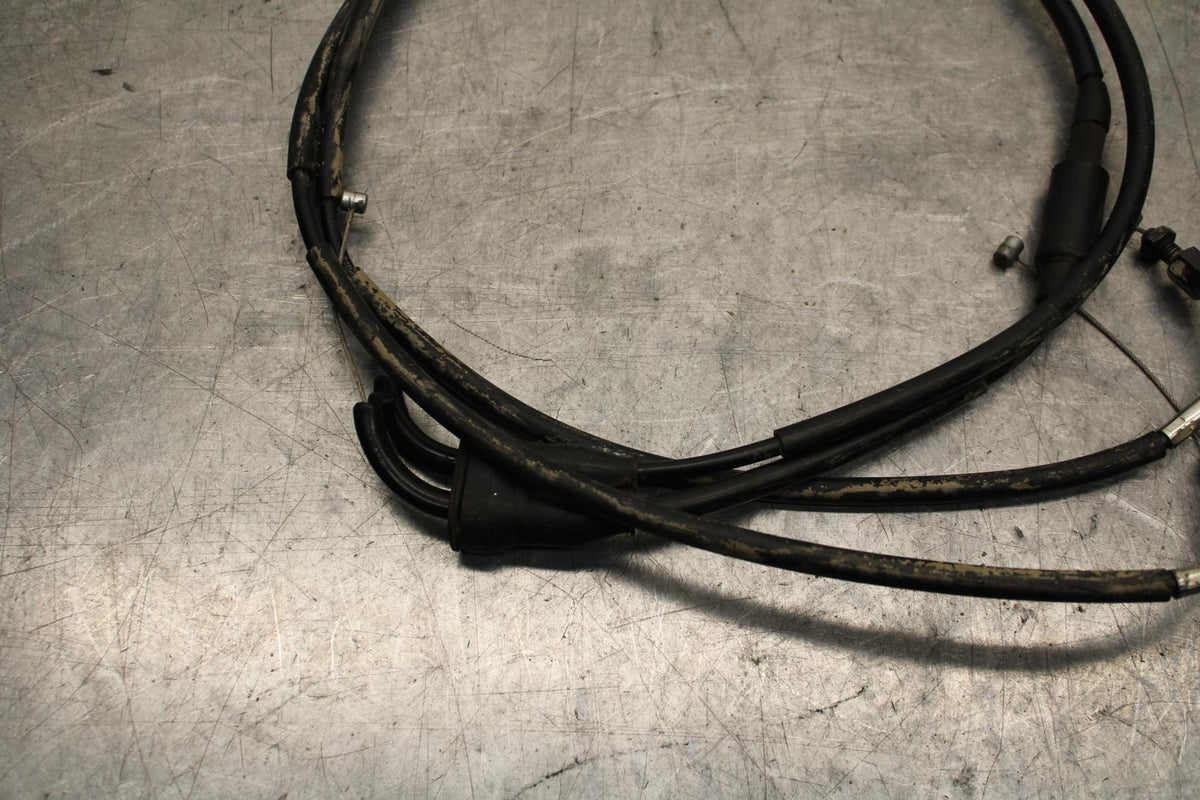2015 Yamaha FZ09 THROTTLE CABLES LINES 1RC-26302-00-00 BB69