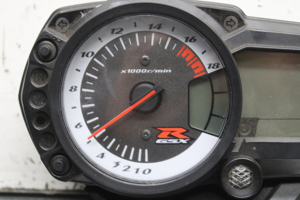 06-07 SUZUKI GSXR 600 SPEEDO TACH GAUGES CLUSTER SPEEDOMETER TACHOMETER BB243