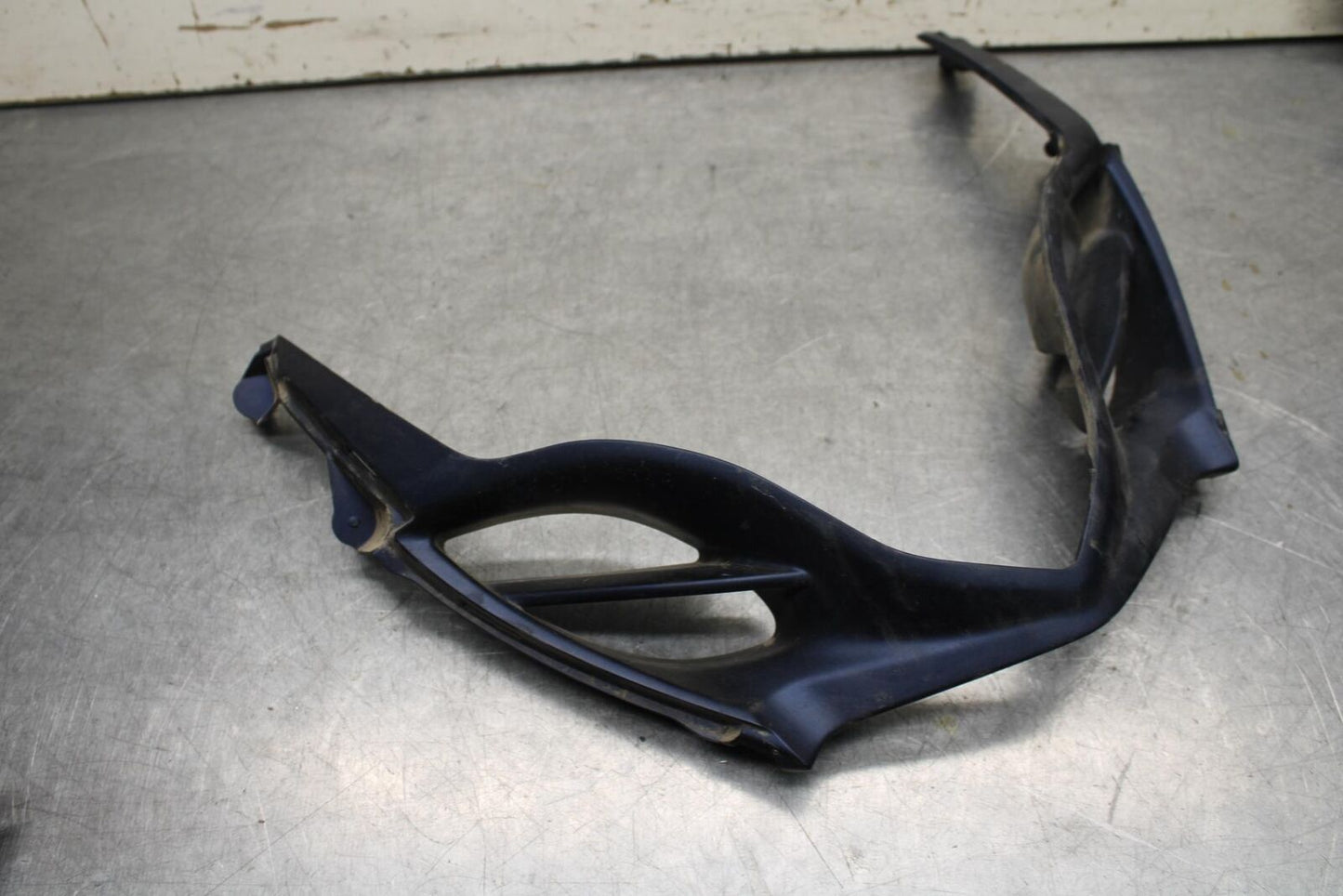 09-16 SUZUKI GSXR1000 FRONT CENTER COWL FAIRING BB642