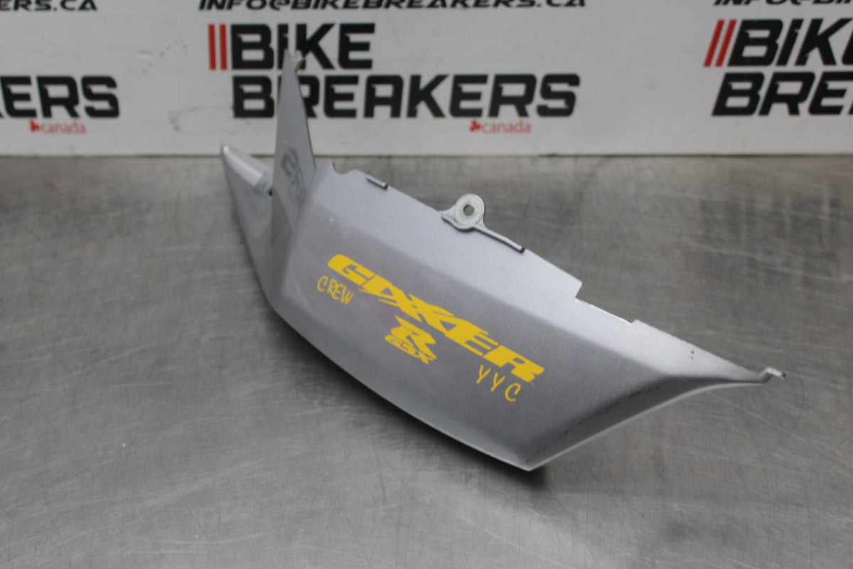 08-10 SUZUKI GSXR 600 LEFT REAR BACK TAIL FAIRING COWL SHROUD BB00