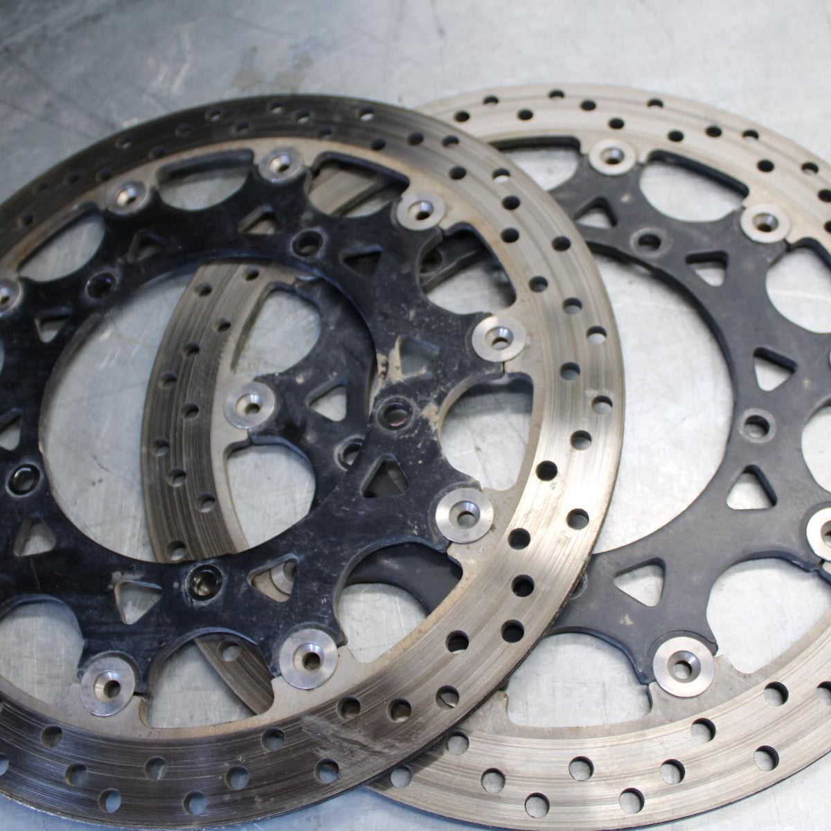 07-08 YAMAHA YZF R1 FRONT LEFT RIGHT BRAKE ROTORS DISCS 4C8-2581T-00-00 BB439