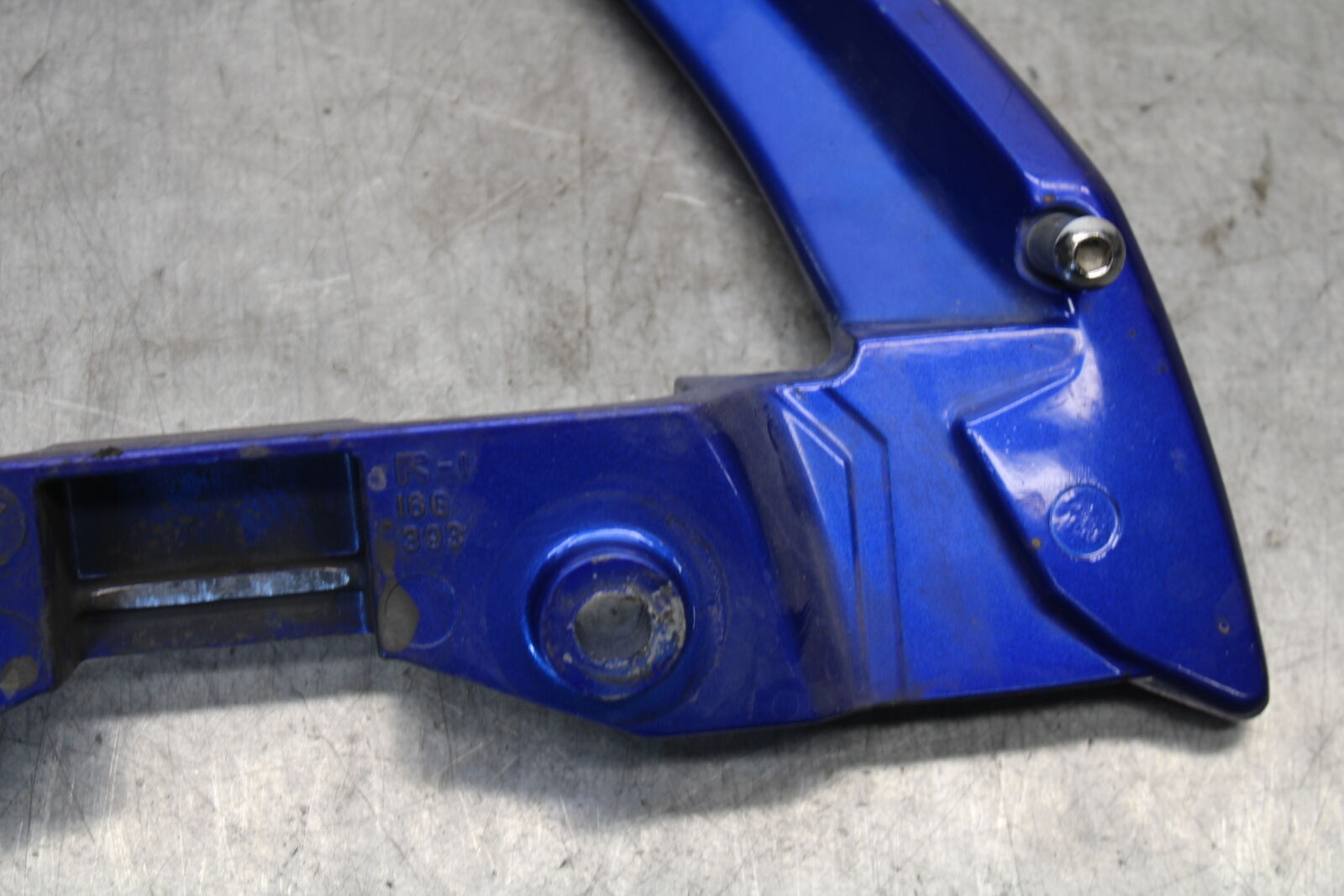 03-07 SUZUKI SV1000S PASSENGER REAR SEAT GRAB BAR HANDLE  BB657