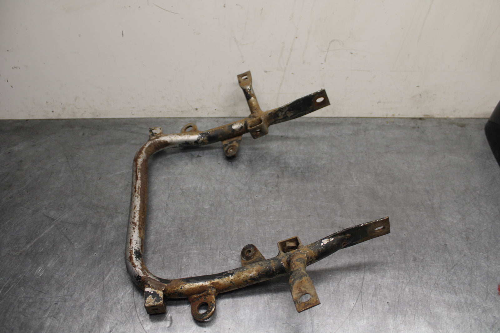 02-06 YAMAHA BANSHEE 350 REAR BACK BUMPER GRAB BAR BB126