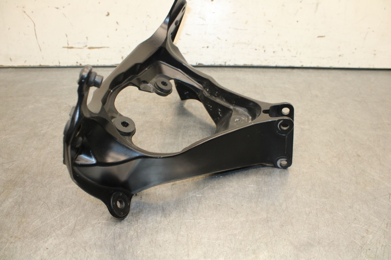06-07 SUZUKI GSXR750 UPPER FAIRING MIRROR GAUGES STAY BRACKET 94511-01H00 BB670