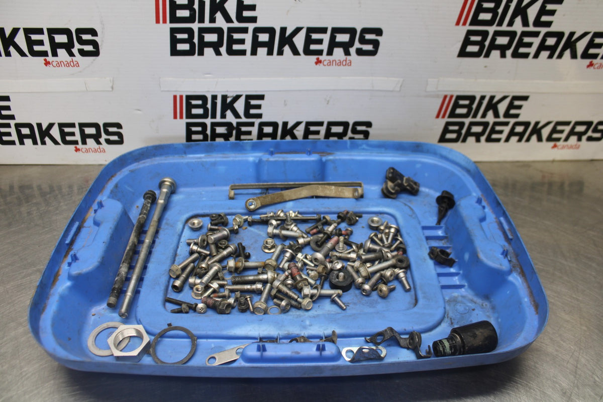 08 KAWASAKI ZX6R MOUNTING BOLTS HARDWARE SCREWS BB896
