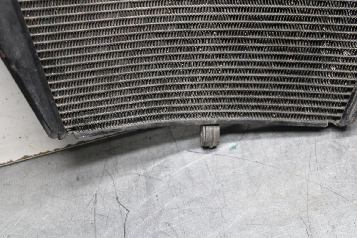 17-21 HONDA CBR1000RR SP ENGINE RADIATOR MOTOR COOLER COOLING RADIATER BB681