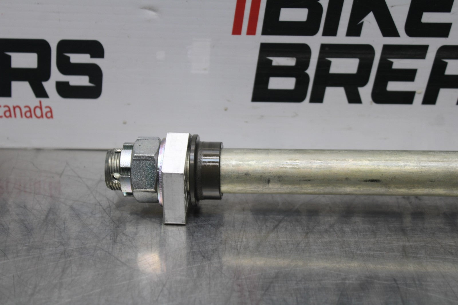 23-24 KAWASAKI NINJA ZX14R REAR AXLE BACK WHEEL RIM PIVOT BOLT AXEL BB764