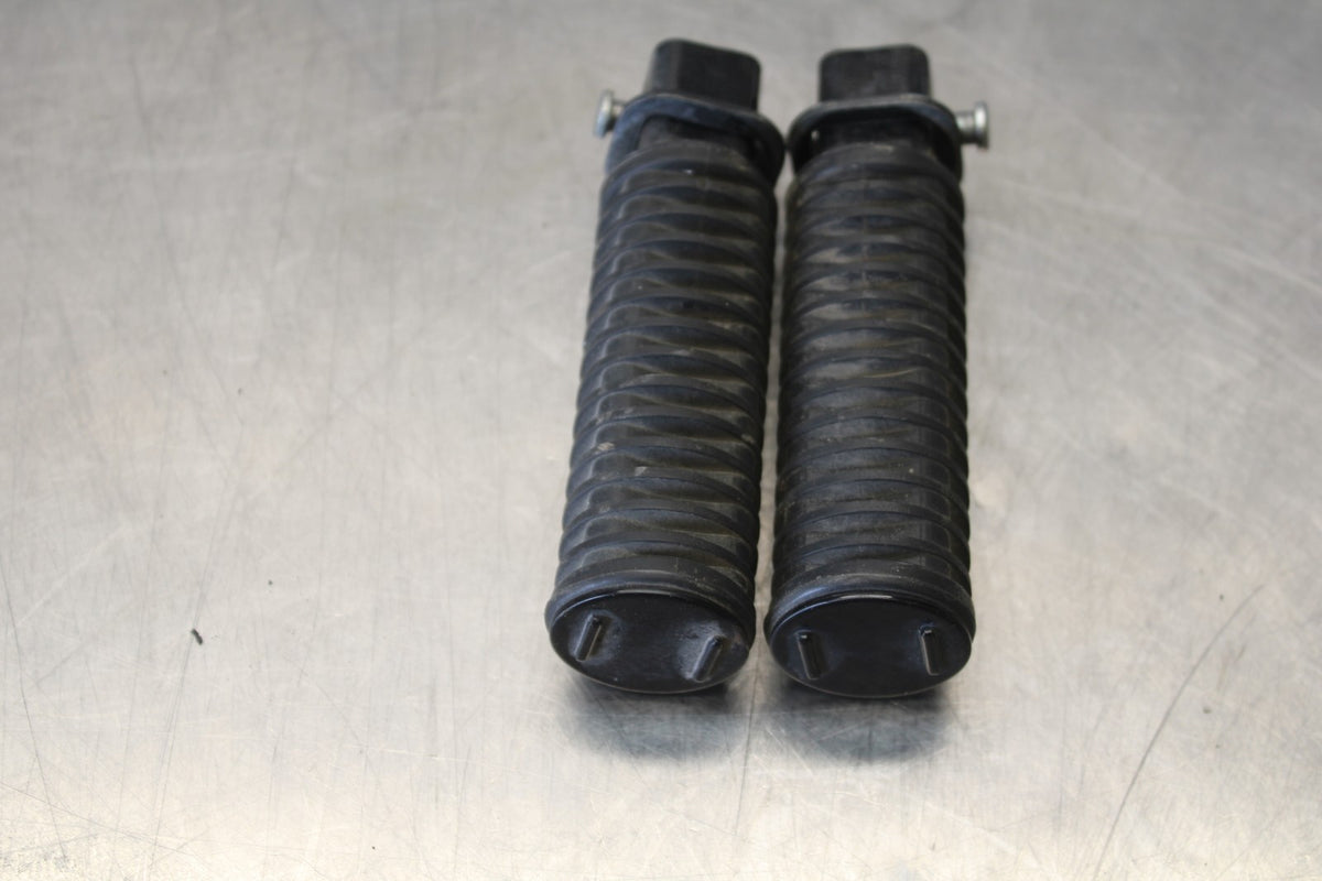 14 HONDA SHADOW 750 VT750C2B REAR PASSENGER FOOT STEP PEG SET BB867