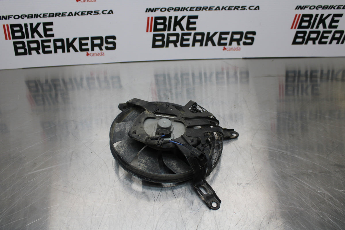 11 SUZUKI GSXR1000 ENGINE RADIATOR COOLING FAN BB142