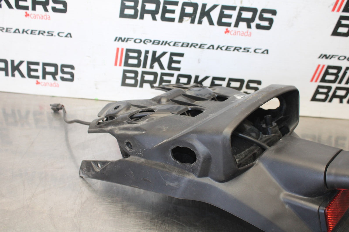 24-25 KAWASAKI ELIMINATOR 450 LICENSE PLATE LIGHT & MOUNT BB869