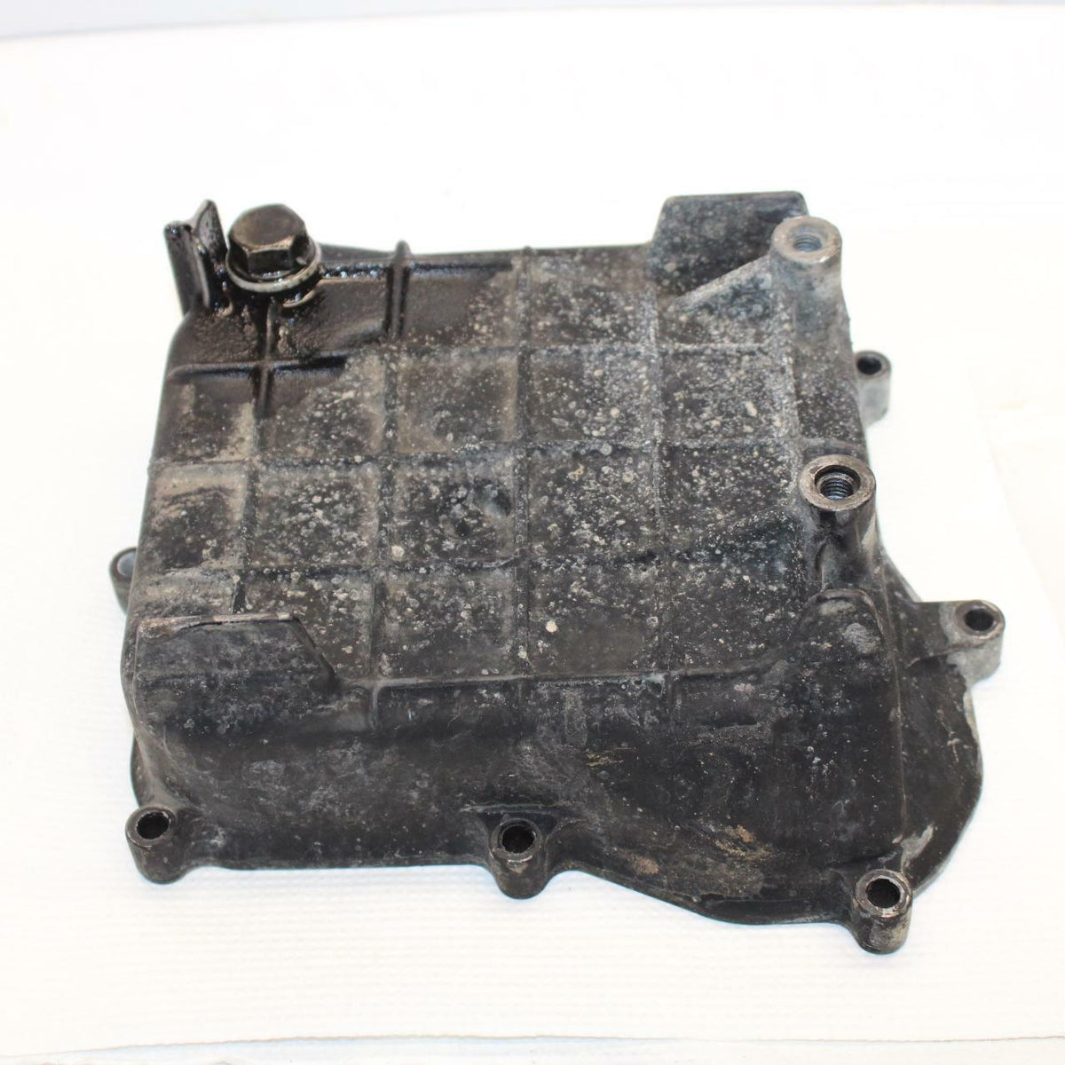 84-85 HONDA V30 MAGNA ENGINE MOTOR BOTTOM OIL PAN COVER BB251