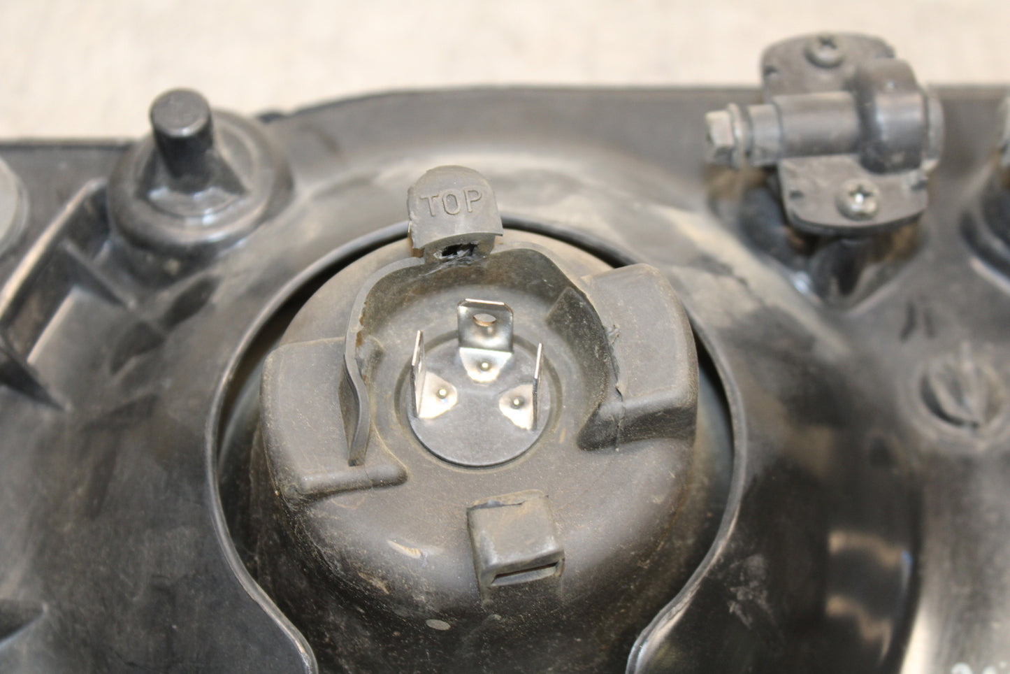 93-94 KAWASAKI NINJA ZX7R FRONT HEADLIGHT HEAD LIGHT LAMP BB122