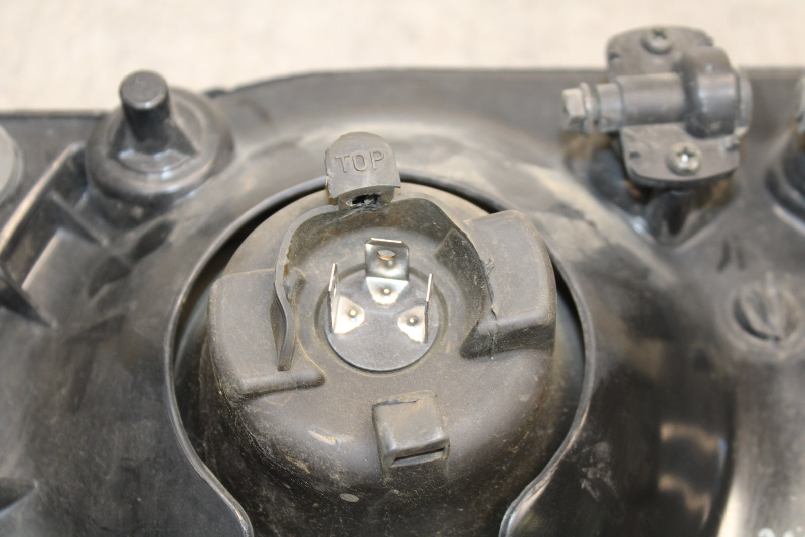 93-94 KAWASAKI NINJA ZX7R FRONT HEADLIGHT HEAD LIGHT LAMP BB122