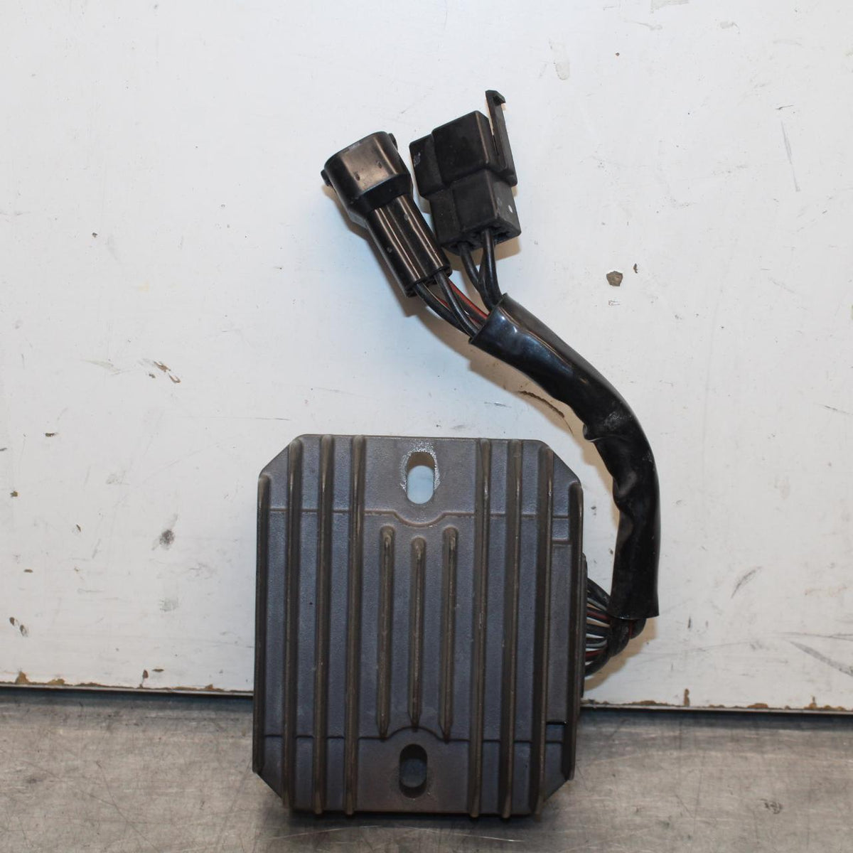2006 Suzuki SV650 RECTIFIER VOLTAGE REGULATOR 32800-16G02 BB93