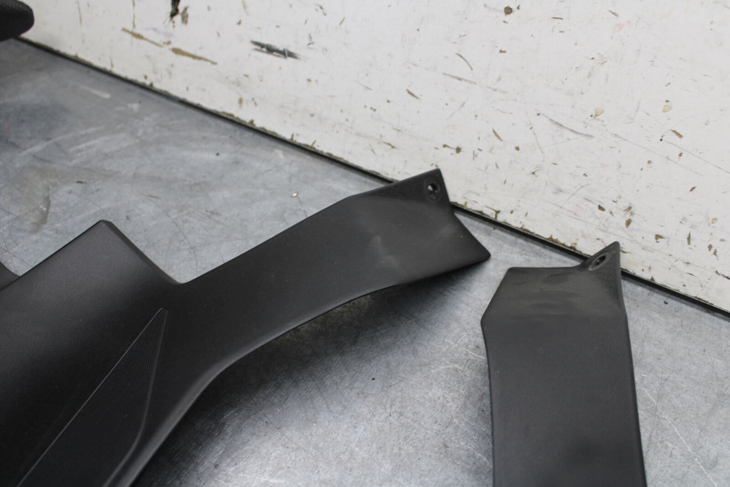 18-23 KAWASAKI NINJA 400 RIGHT LEFT FRONT SIDE SEAT PANELS TRIMS FAIRINGS BB660