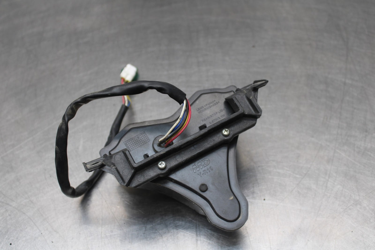 13 YAMAHA YZF R1 AFTERMARKET REAR TAIL TAILLIGHT BACK BRAKE LIGHT BB781