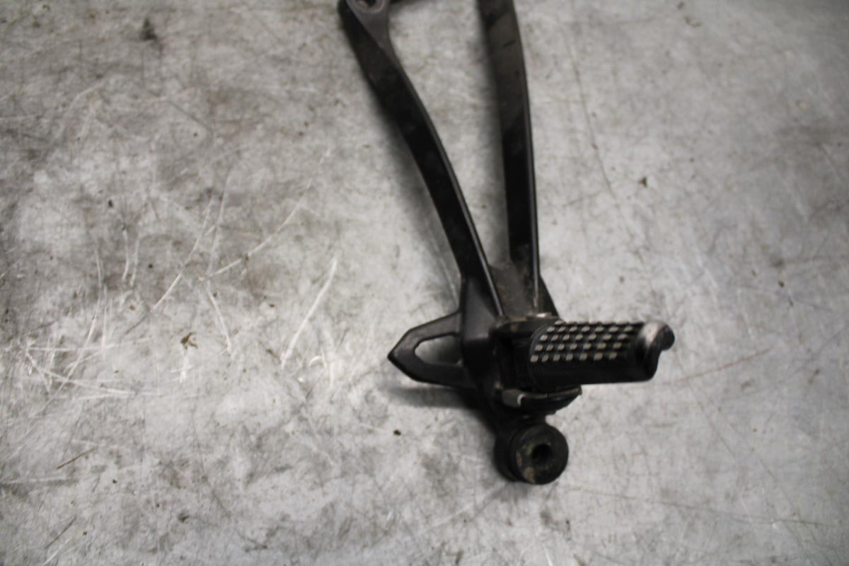 09-12 KAWASAKI NINJA ZX6R RIGHT REAR BACK PASSENGER PEG bb544
