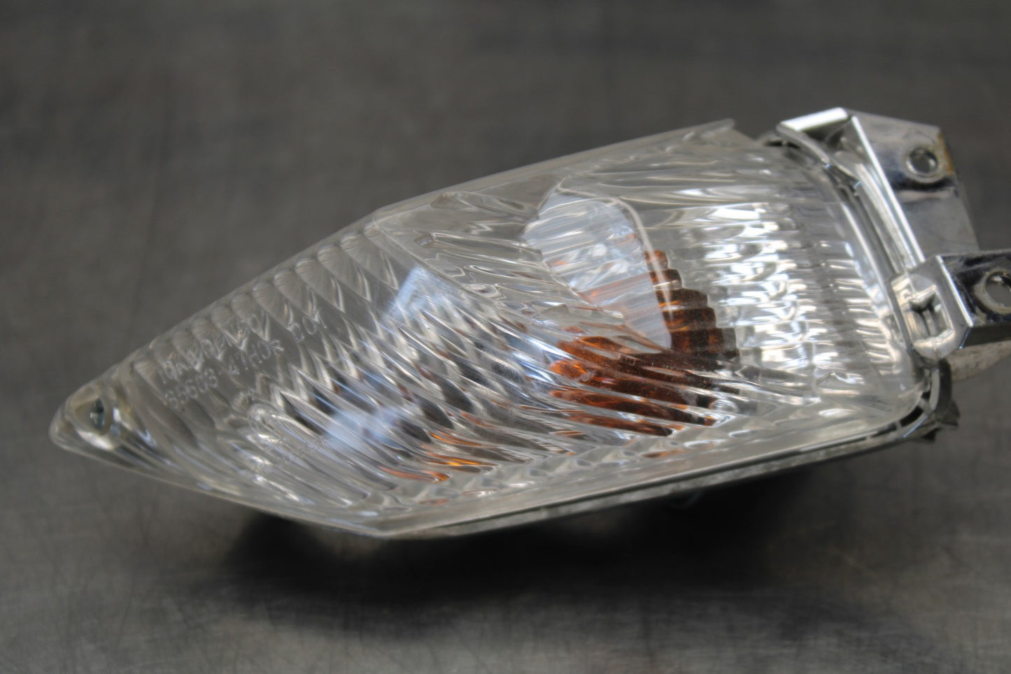 11-22 SUZUKI GSXR 600  RIGHT REAR BACK TURN SIGNAL LIGHT INDICATOR BB193