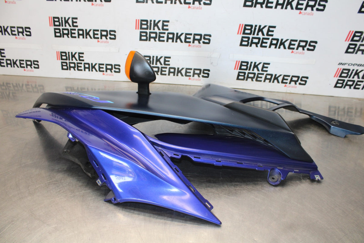 23 YAMAHA YZF R3 RIGHT LOWER MID UPPER SIDE FAIRING COWL BB003