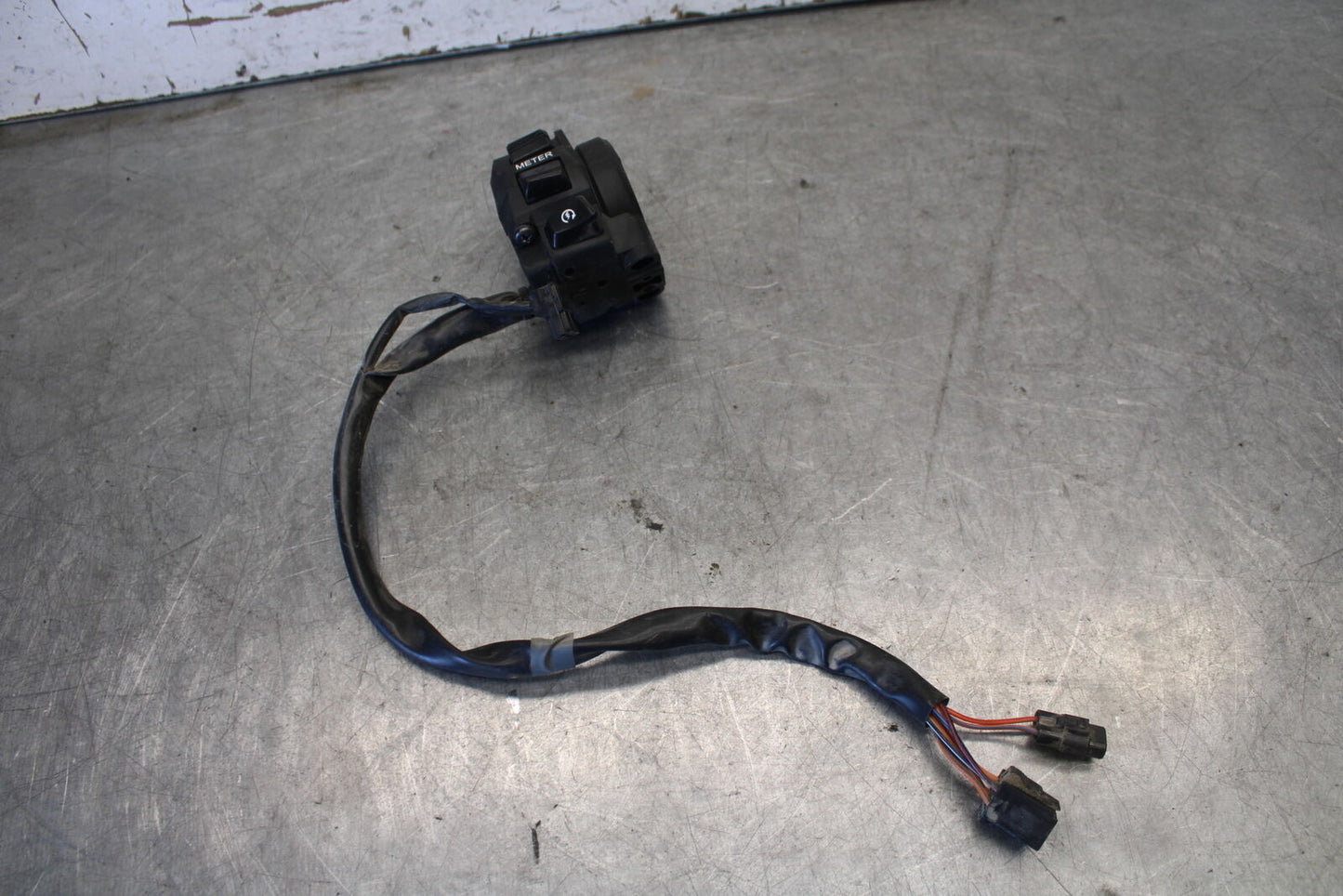 11-24 SUZUKI GSXR750 RIGHT CLIP ON HANDLE KILL OFF START SWITCH SWITCHES BB687