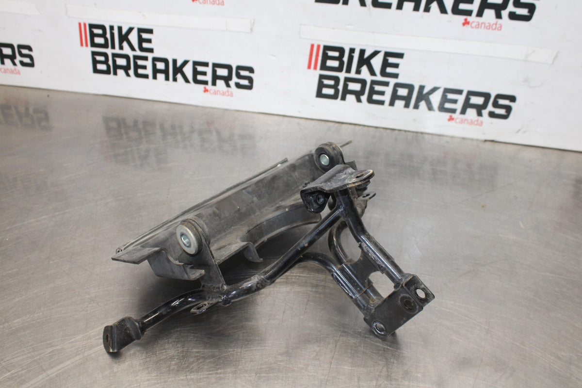 06 KAWASAKI KLR650 UPPER FAIRING MIRROR GAUGES STAY BRACKET BB919