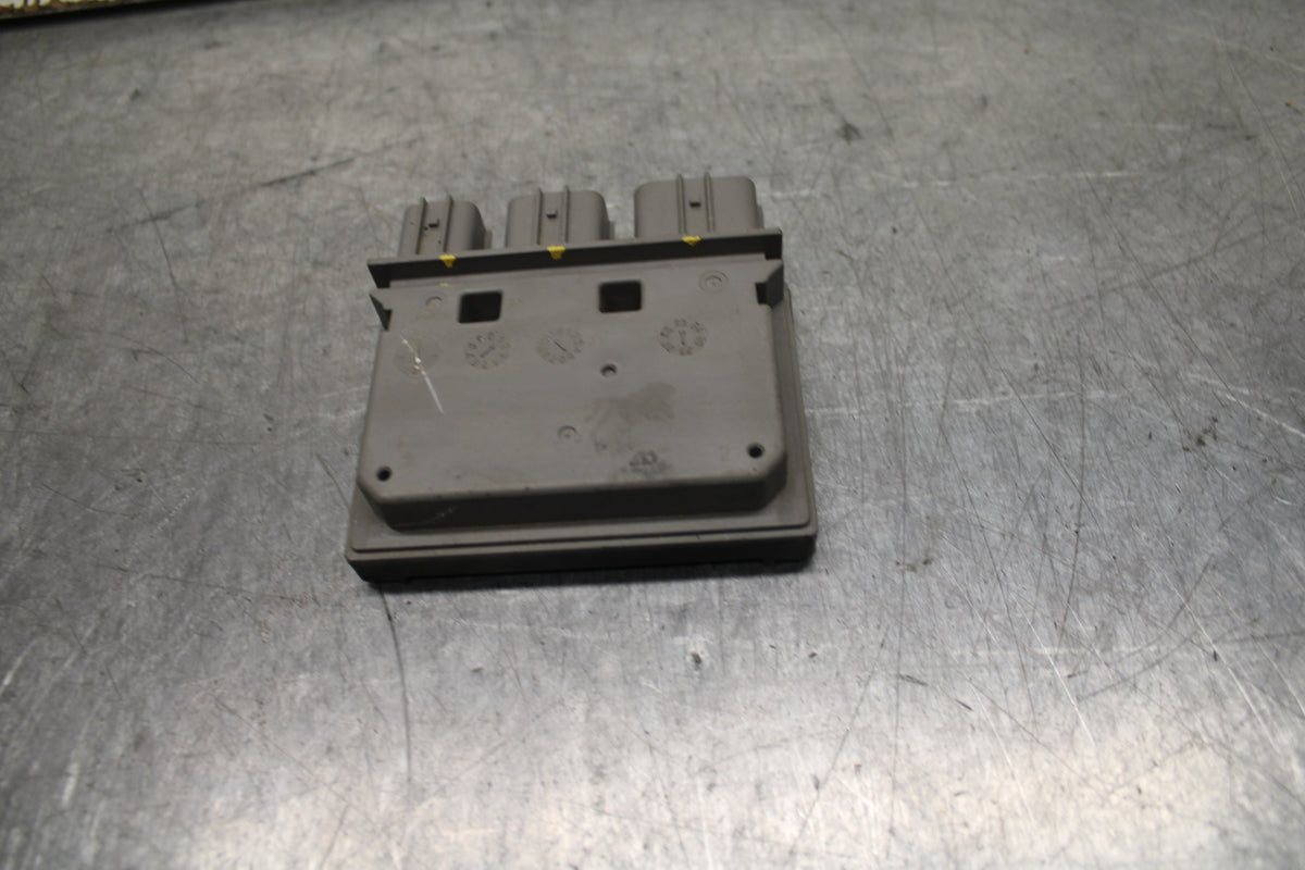 24 KAWASAKI NINJA 500 ABS RELAY ASSEMBLY FUSE BOX BB744