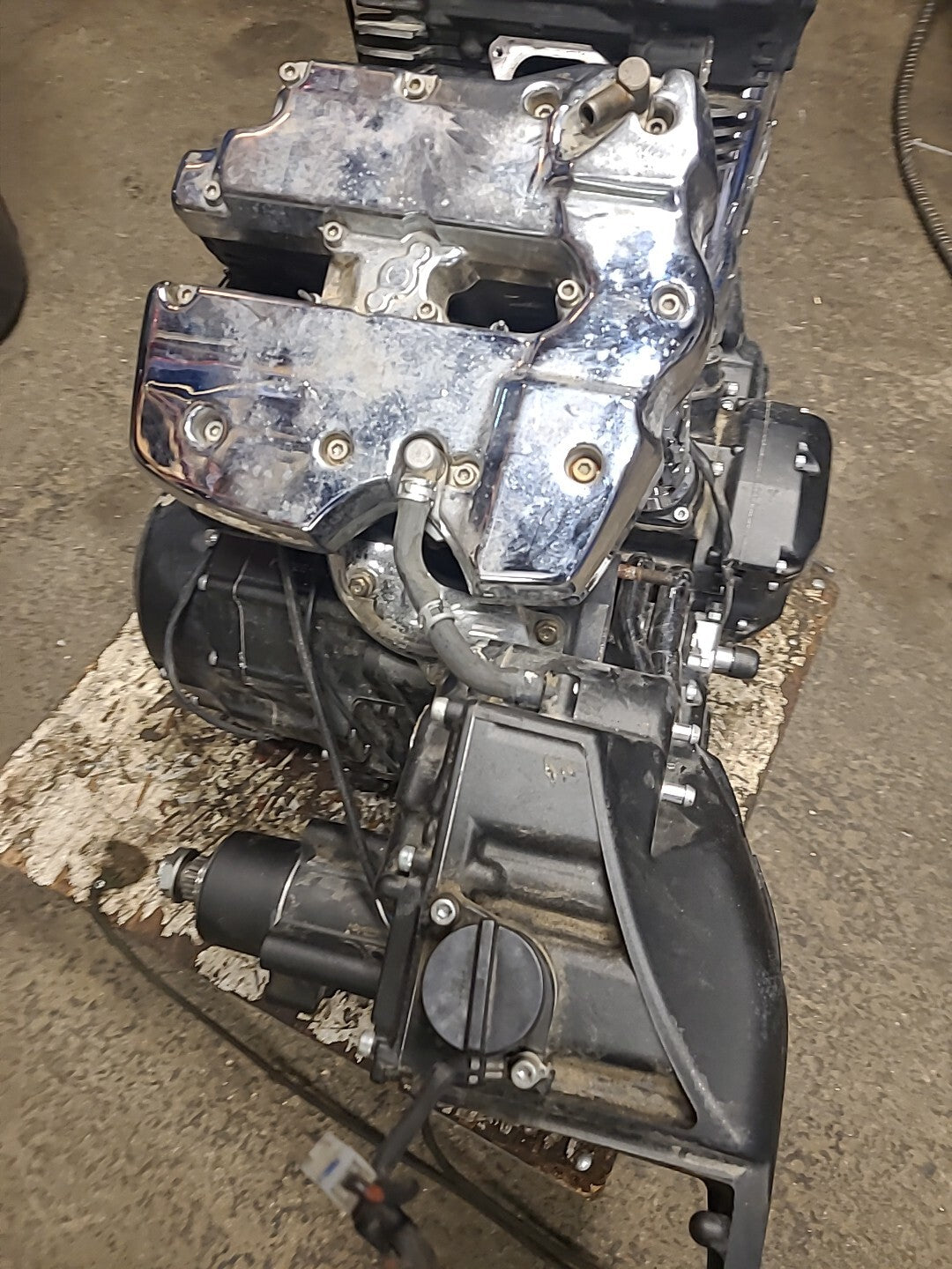 06-14 YAMAHA ROADLINER S XV1900S ENGINE MOTOR BB619