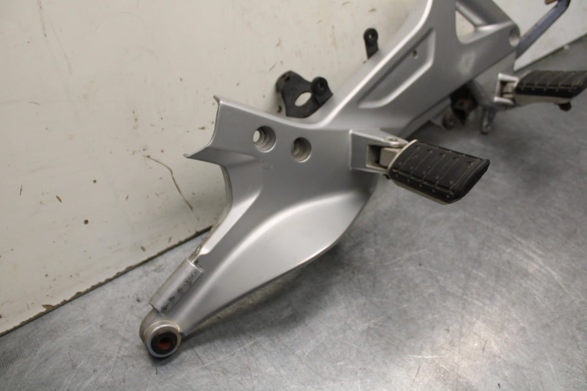 04-12 HONDA ST1300A RIGHT FRONT FOOT REST PEG STEP MOUNT BRACKET BB669