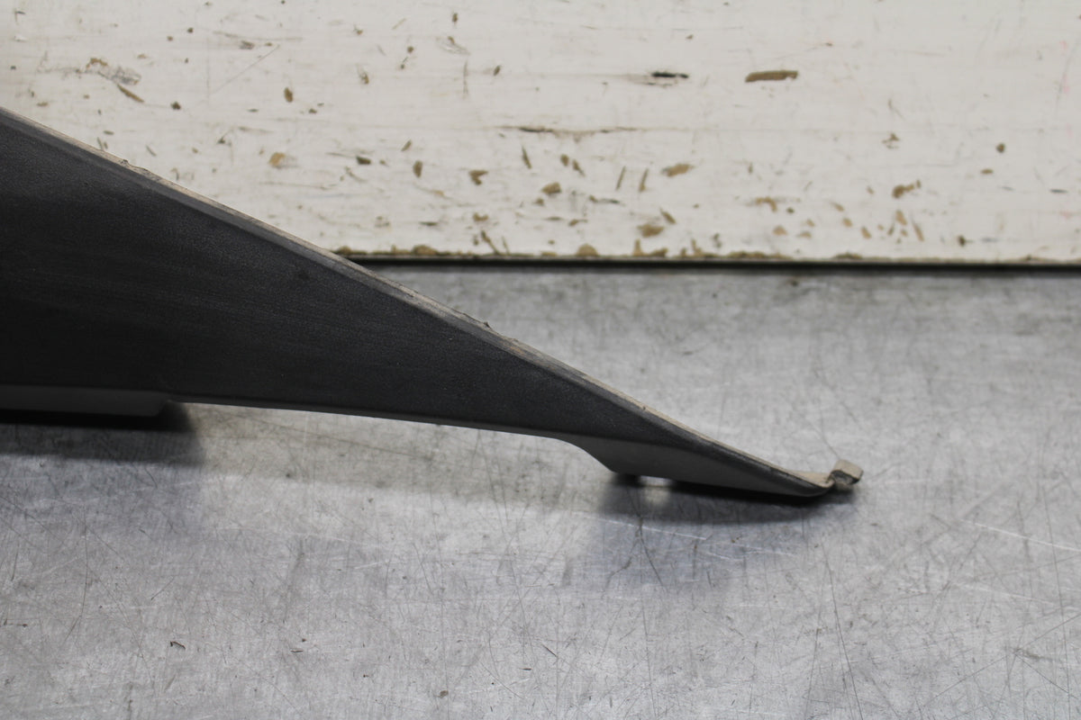05-06 HONDA CBR600RR LEFT FRONT SIDE SEAT SADDLE PANEL TRIM COWL FAIRING BB739