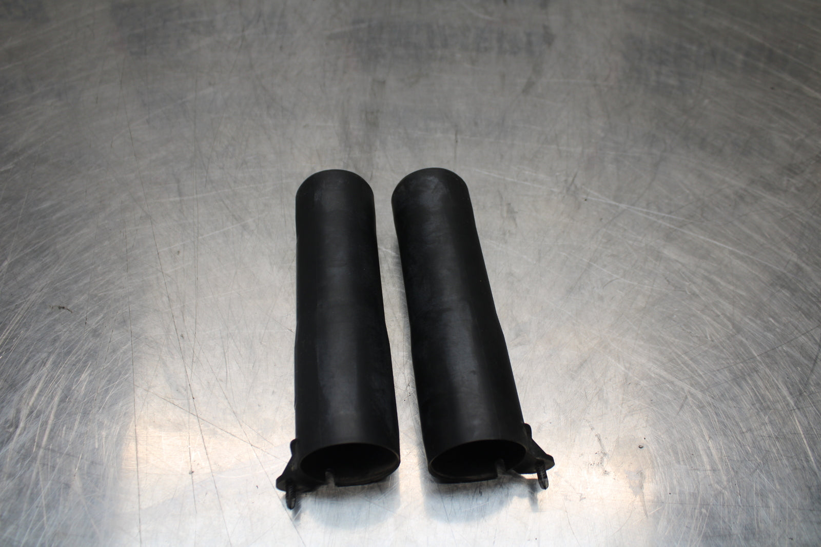 14-17 YAMAHA FZ07 FRONT FORK COVER GUARD SET PAIR BB162