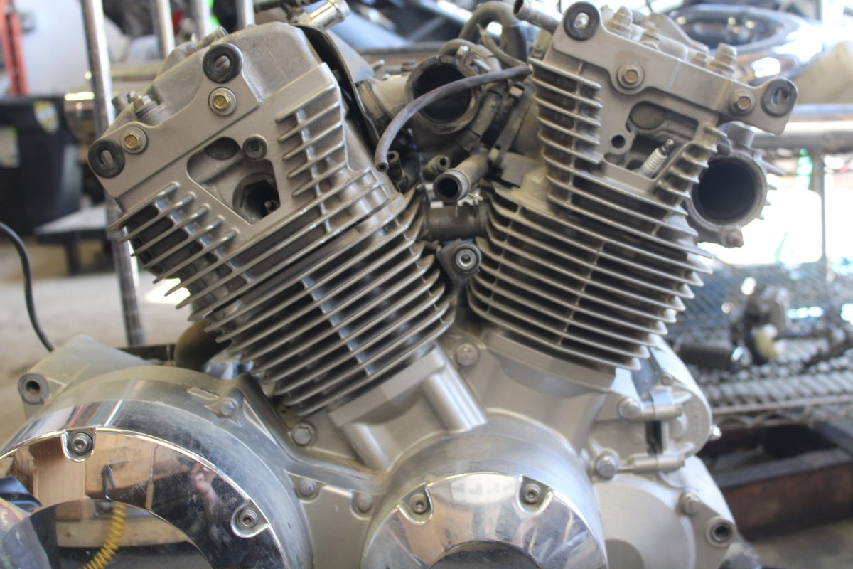 03-08 HONDA VTX1300C ENGINE MOTOR BB868